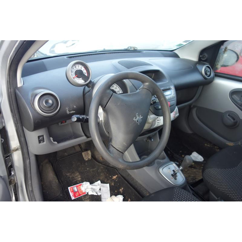Serrure arriere gauche PEUGEOT 107 Photo n°9