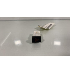 Bouton de warning NISSAN QASHQAI 1 Photo n°1