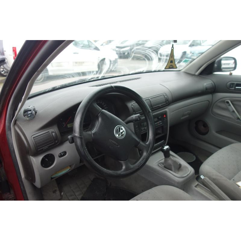 Pare choc avant VOLKSWAGEN PASSAT 4 Photo n°10