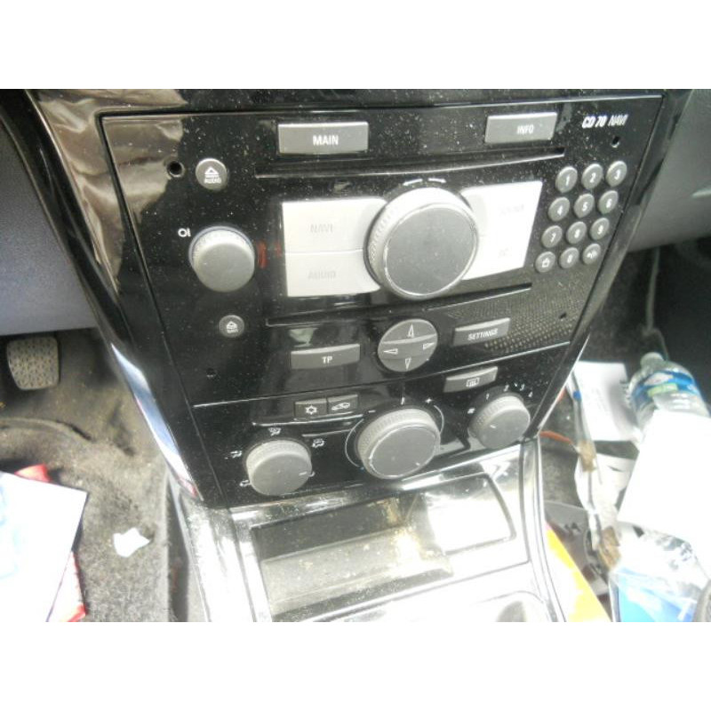 Porte avant gauche OPEL ASTRA H Photo n°9