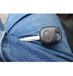 Trappe d'essence TOYOTA YARIS 2