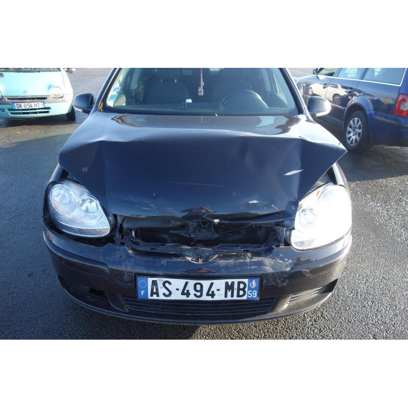 Feu arriere secondaire gauche (feux) VOLKSWAGEN GOLF 5 Photo n°4