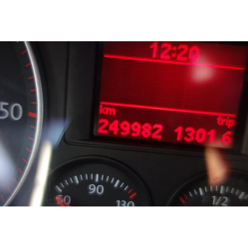 Feu arriere secondaire gauche (feux) VOLKSWAGEN GOLF 5 Photo n°9