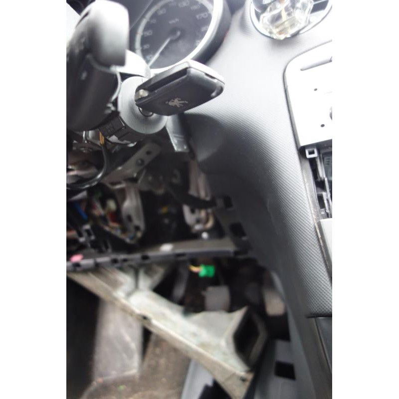 Serrure avant droit PEUGEOT 308 1 Photo n°10