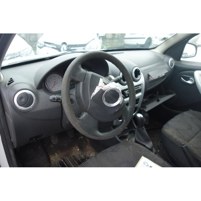 Poignee porte avant gauche DACIA SANDERO 1 Photo n°8