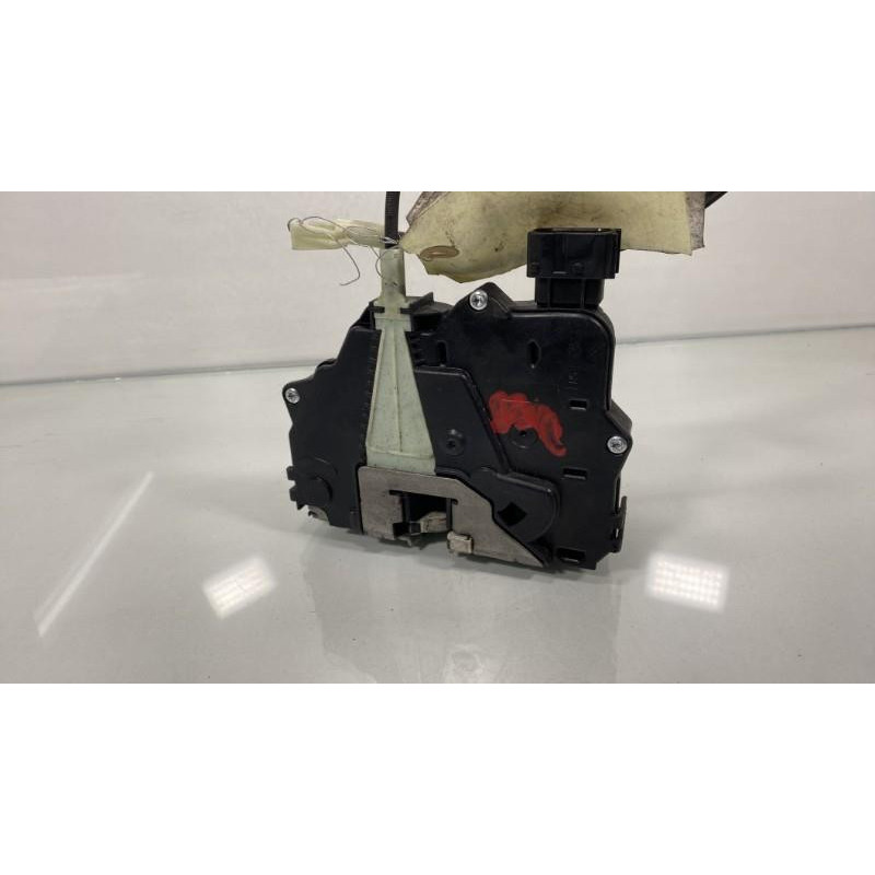 Serrure avant droit OPEL CORSA E Photo n°3