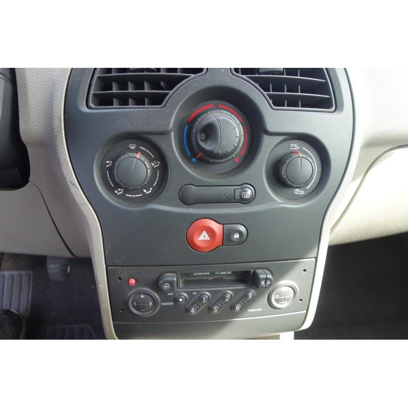 Capot RENAULT MODUS Photo n°8