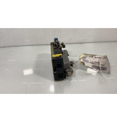 Serrure avant droit PEUGEOT PARTNER 1