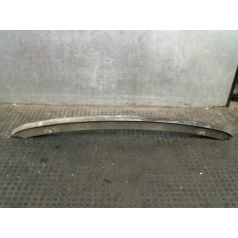 Renfort pare choc arriere (traverse) VOLKSWAGEN PASSAT 4 Photo n°1