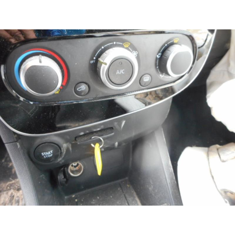 Alternateur RENAULT CLIO 4 Photo n°10