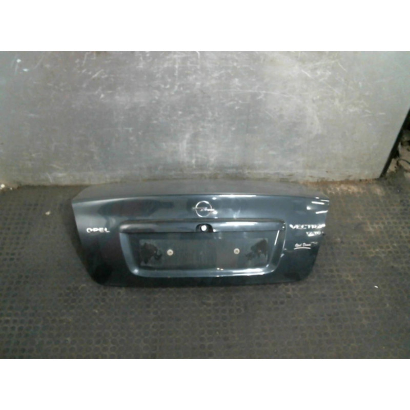 Malle/Hayon arriere OPEL VECTRA B Photo n°1