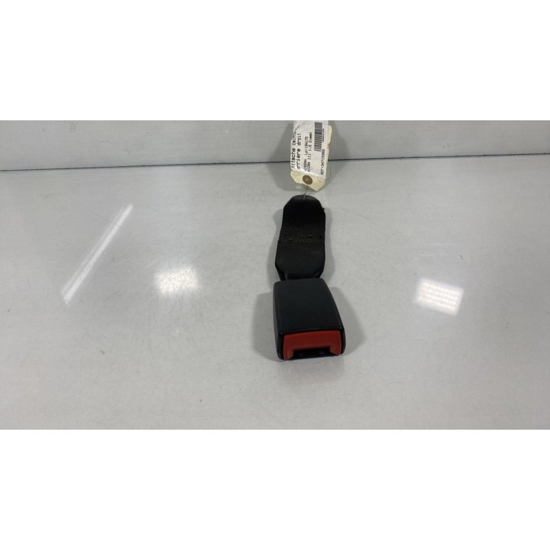 Attache ceinture arriere droit NISSAN MICRA 3 Photo n°1