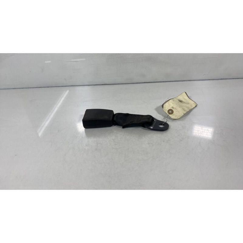Attache ceinture arriere gauche NISSAN MICRA 3 Photo n°2