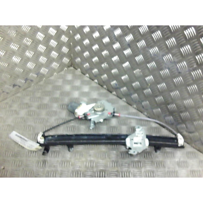 Leve vitre electrique avant droit NISSAN MICRA 3 Photo n°2