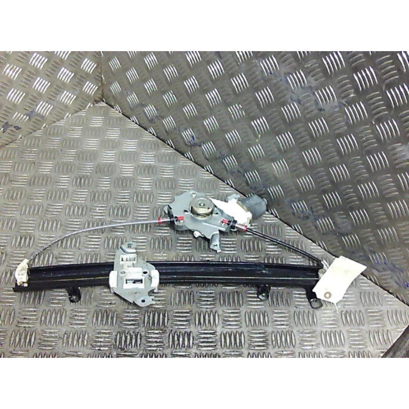 Leve vitre electrique avant gauche NISSAN MICRA 3 Photo n°1