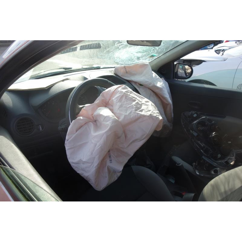 Ceinture arriere gauche RENAULT CLIO 3 Photo n°8
