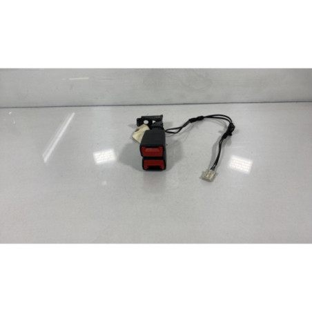 Attache ceinture arriere gauche CITROEN C5 2 Photo n°1