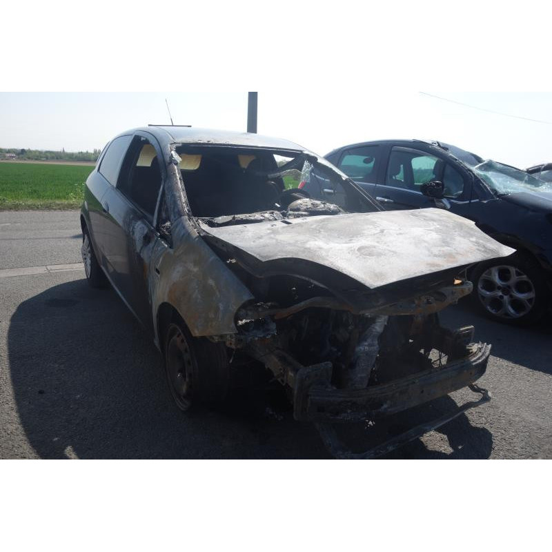 Anti brouillard arriere gauche FIAT PUNTO EVO 3 Photo n°5