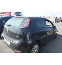 Anti brouillard arriere gauche FIAT PUNTO EVO 3