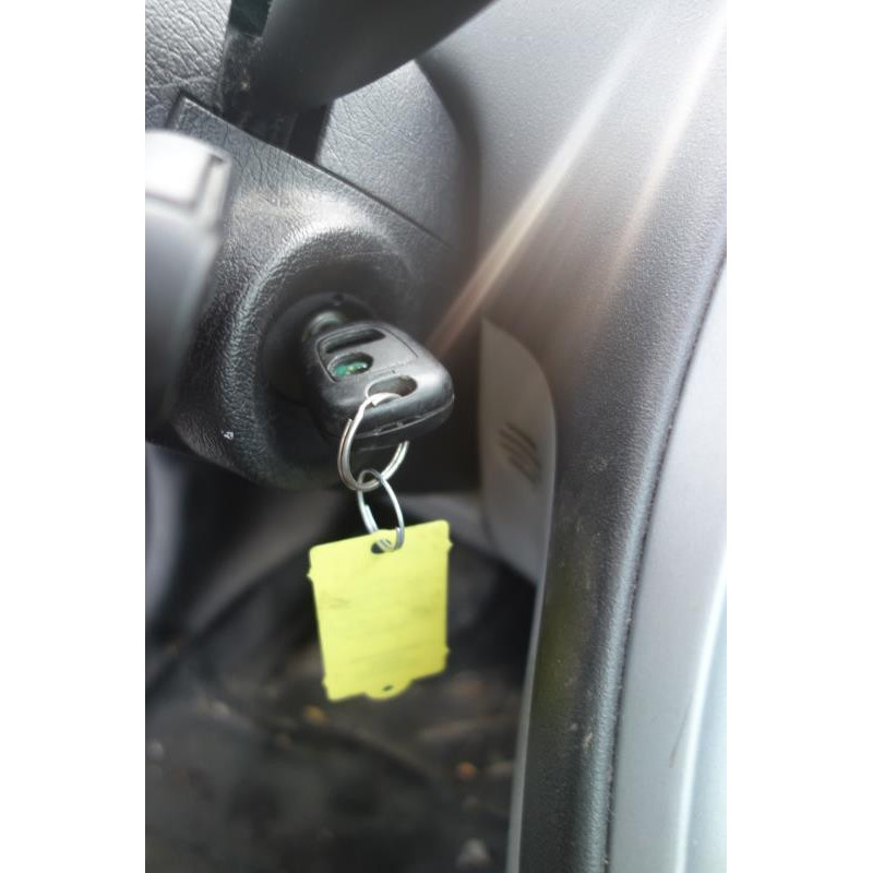 Attache ceinture avant droit CITROEN XSARA PICASSO Photo n°10