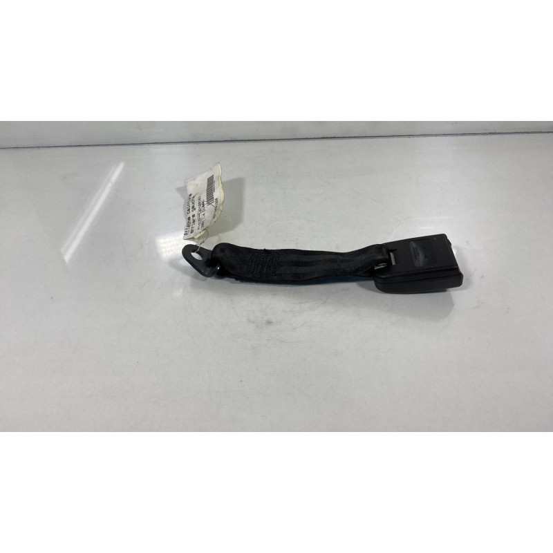 Attache ceinture arriere gauche PEUGEOT 206+ Photo n°3