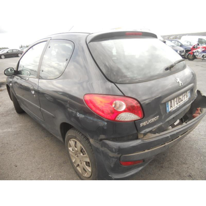 Attache ceinture arriere gauche PEUGEOT 206+ Photo n°9