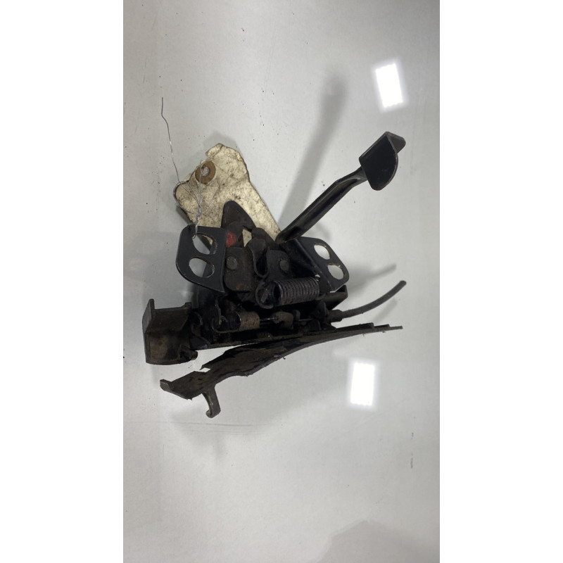Fermeture de capot HYUNDAI I 10 1 Photo n°2