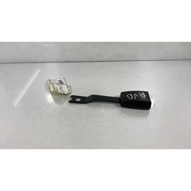 Attache ceinture avant droit HYUNDAI I 10 1 Photo n°3