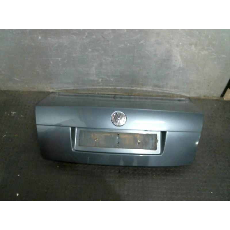 Malle/Hayon arriere VOLKSWAGEN PASSAT 4 Photo n°1
