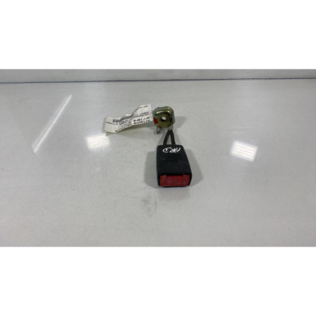 Attache ceinture arriere droit VOLKSWAGEN PASSAT 4 Photo n°1