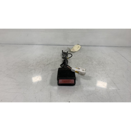 Attache ceinture avant droit PEUGEOT 308 1 Photo n°1