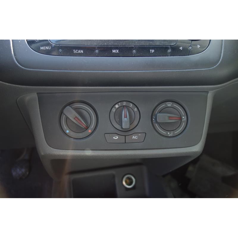 Boite a gants SEAT IBIZA 4 Photo n°7