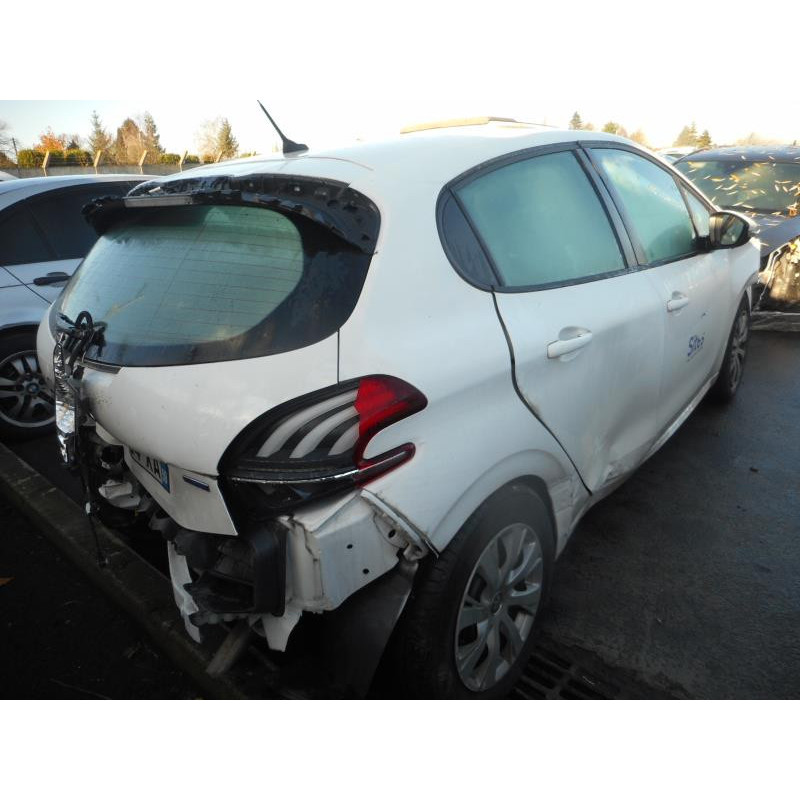 Pivot de moyeu avant droit PEUGEOT 208 1 Photo n°4