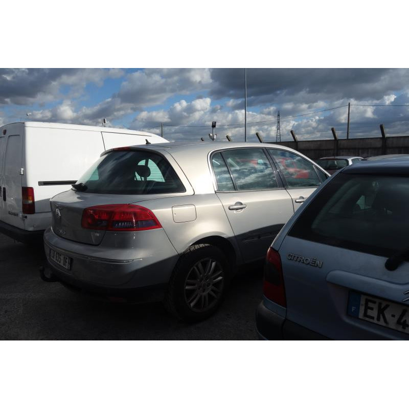 Feu arriere secondaire gauche (feux) RENAULT VEL SATIS Photo n°6