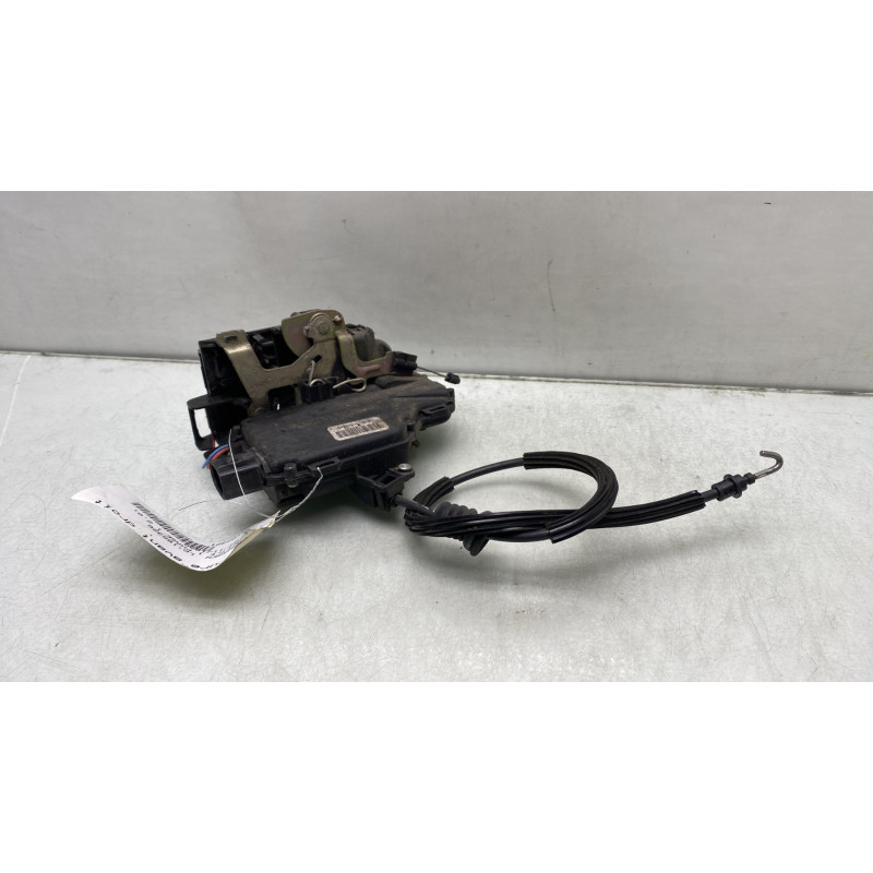 Serrure avant droit VOLKSWAGEN NEW BEETLE 1 Photo n°2