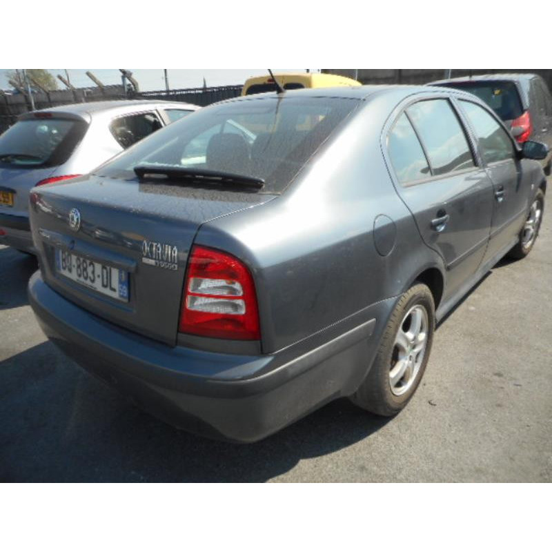 Trappe d'essence SKODA OCTAVIA 1 Photo n°6
