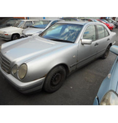 Pretensionneur de ceinture avant gauche MERCEDES CLASSE E 210