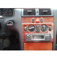 Pretensionneur de ceinture avant gauche MERCEDES CLASSE E 210