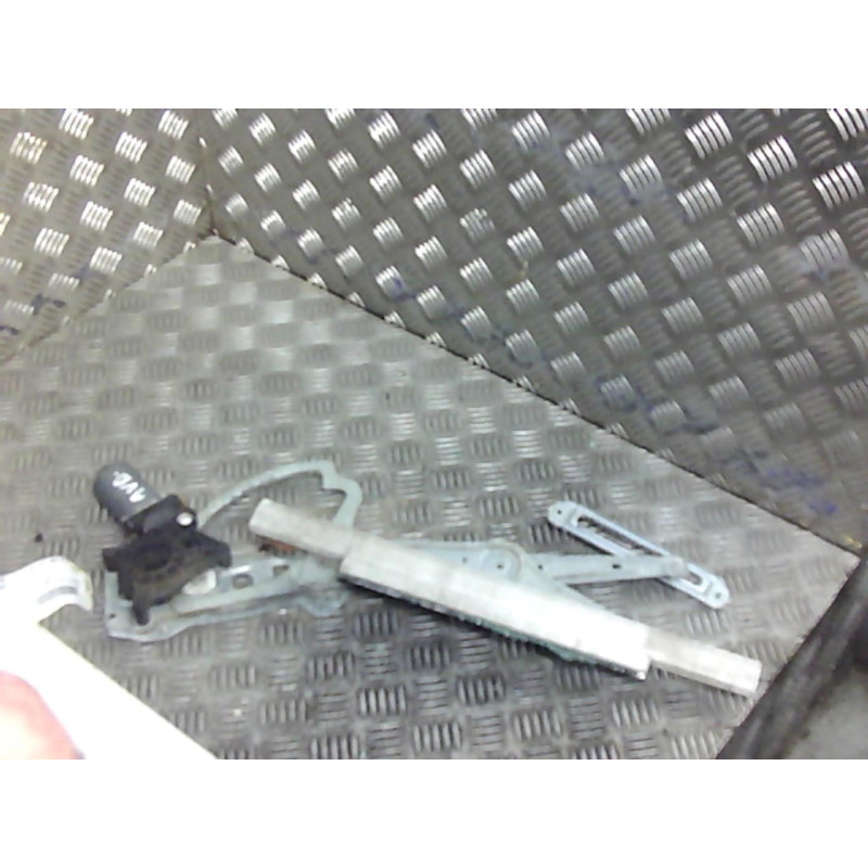 Leve vitre electrique avant droit MERCEDES CLASSE E 210 Photo n°2