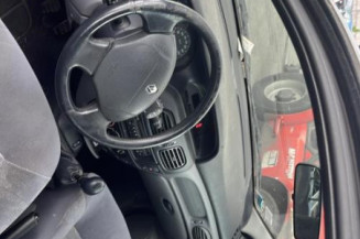 Serrure avant droit RENAULT MEGANE 1