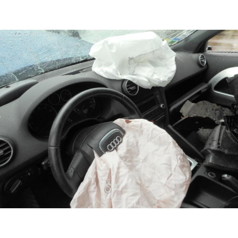 Trappe d'essence AUDI A3 2 Photo n°10