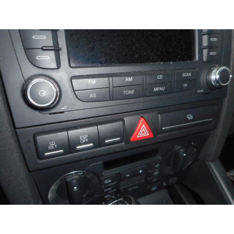 Trappe d'essence AUDI A3 2 Photo n°11