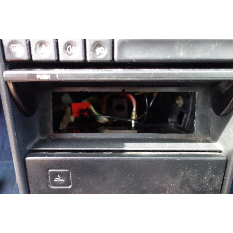 Capot PEUGEOT 605 Photo n°8