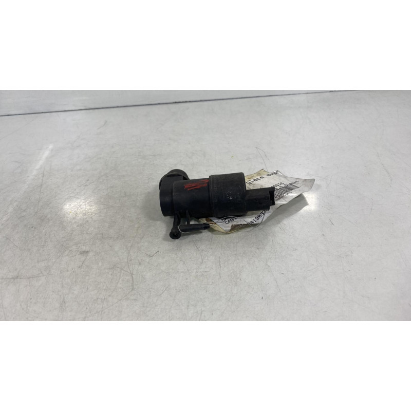 Pompe lave glace avant RENAULT MASTER 2 Photo n°3