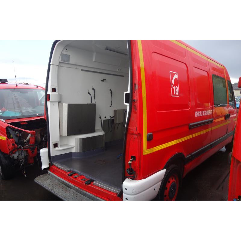 Crosse arriere droit RENAULT MASTER 2 Photo n°7