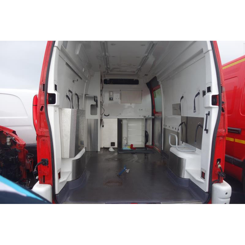 Crosse arriere droit RENAULT MASTER 2 Photo n°8