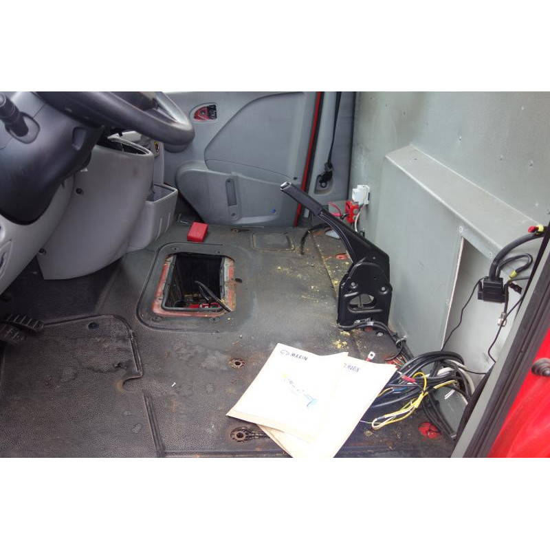 Crosse arriere droit RENAULT MASTER 2 Photo n°11