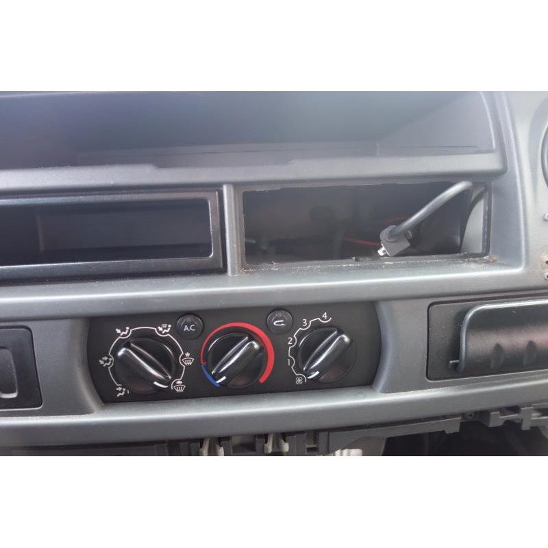 Crosse arriere droit RENAULT MASTER 2 Photo n°12