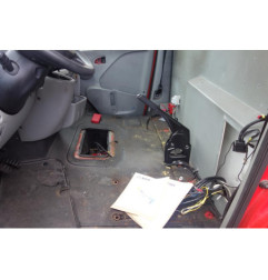 Crosse arriere gauche RENAULT MASTER 2