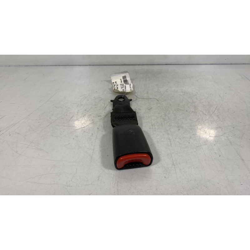 Attache ceinture arriere centrale OPEL ANTARA Photo n°1